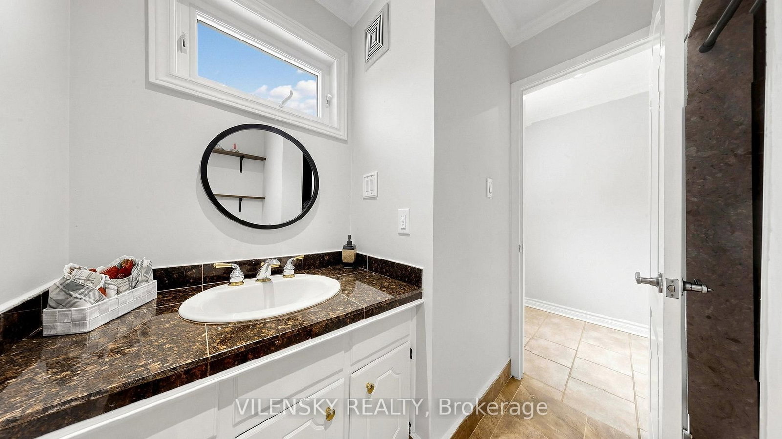 14 Poplar Crescent • #19 • Aurora, ON photo 17