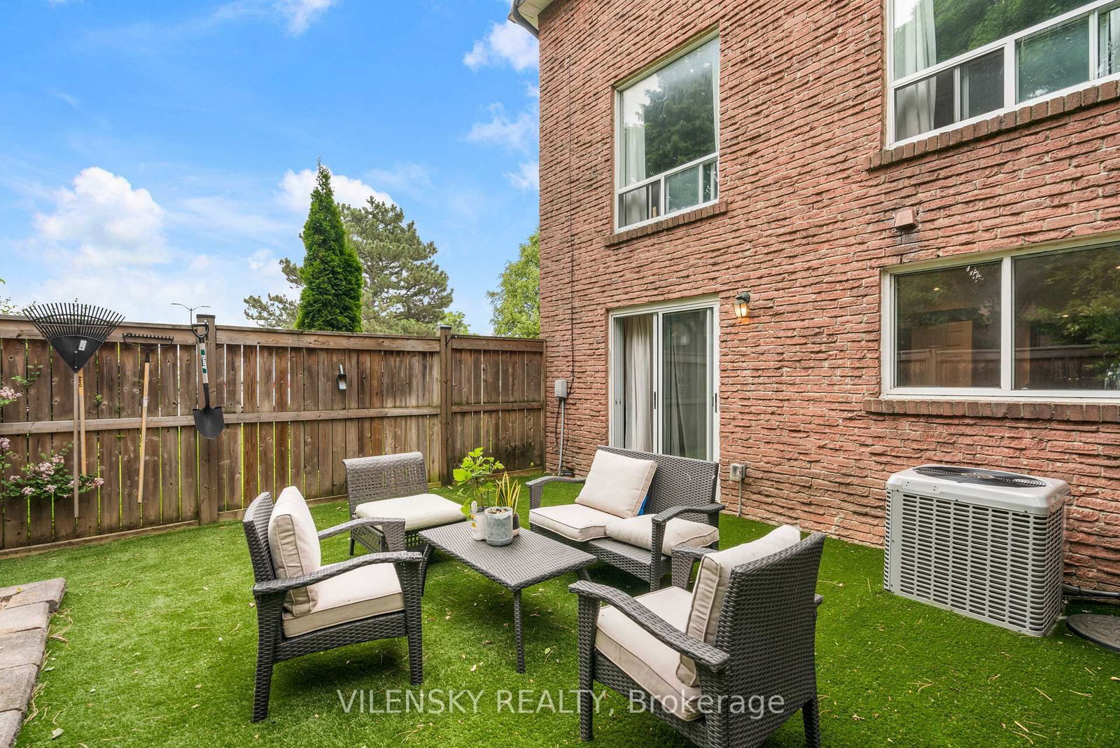 14 Poplar Crescent • #19 • Aurora, ON photo 25