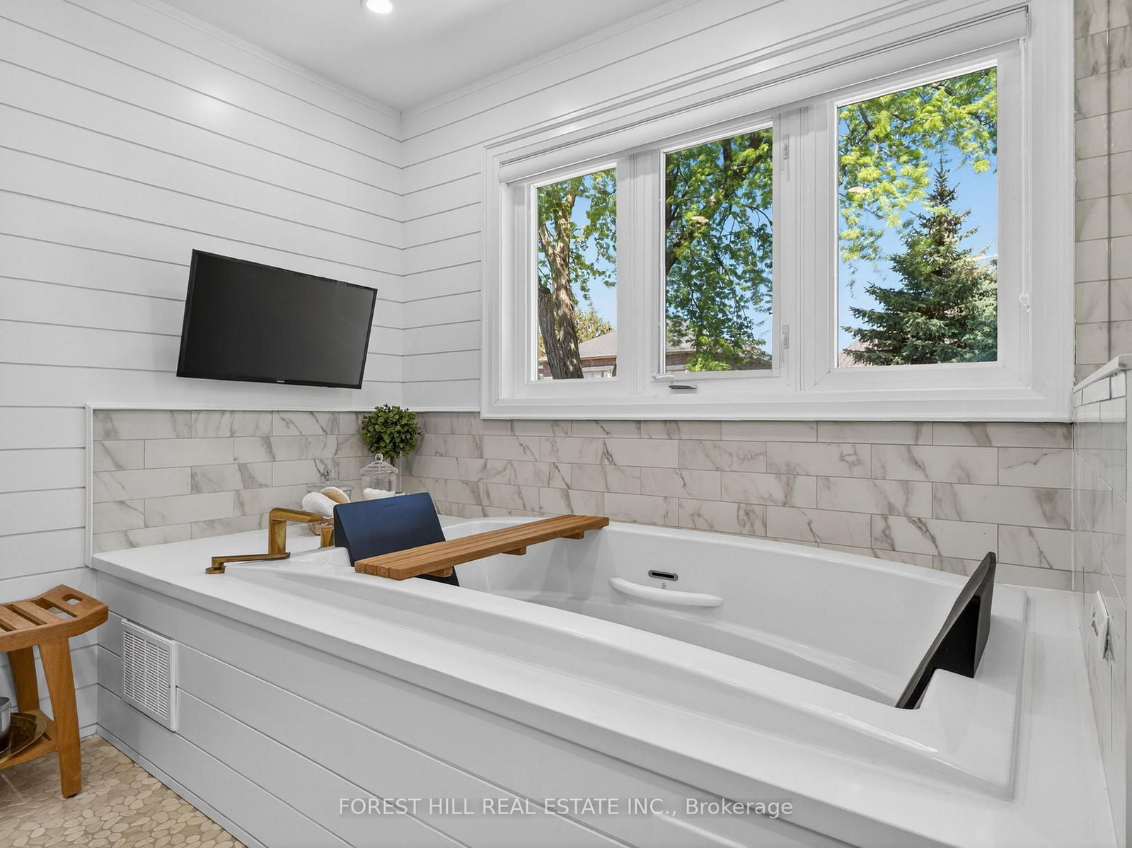 118 Pathlane Road • Richmond Hill, ON photo 26