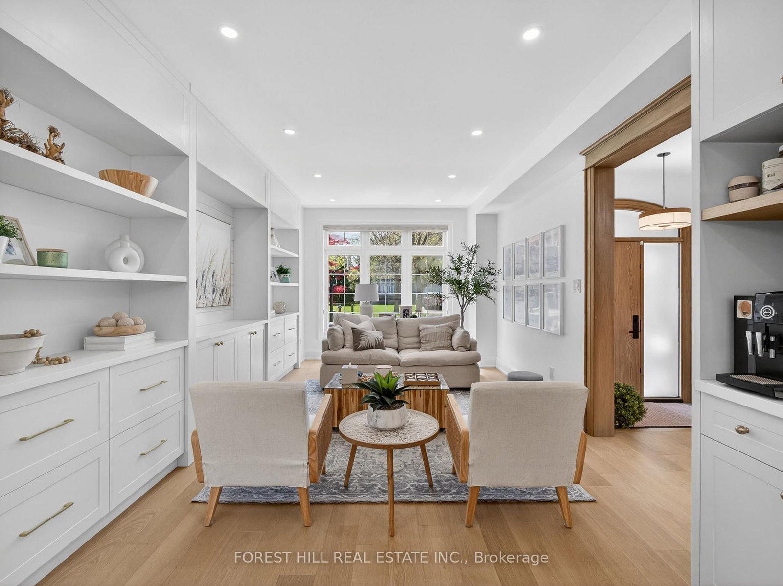118 Pathlane Road • Richmond Hill, ON photo 5