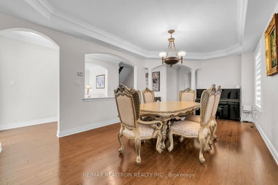 20 Rock Elm Court • Vaughan, ON photo 5