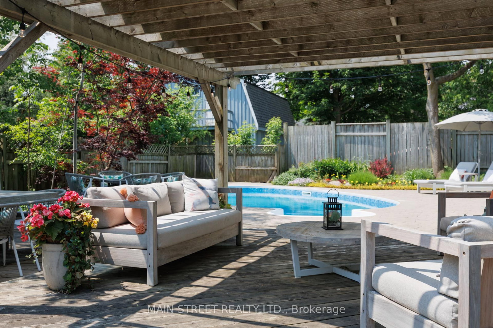 162 Maple Street • Uxbridge, ON photo 35