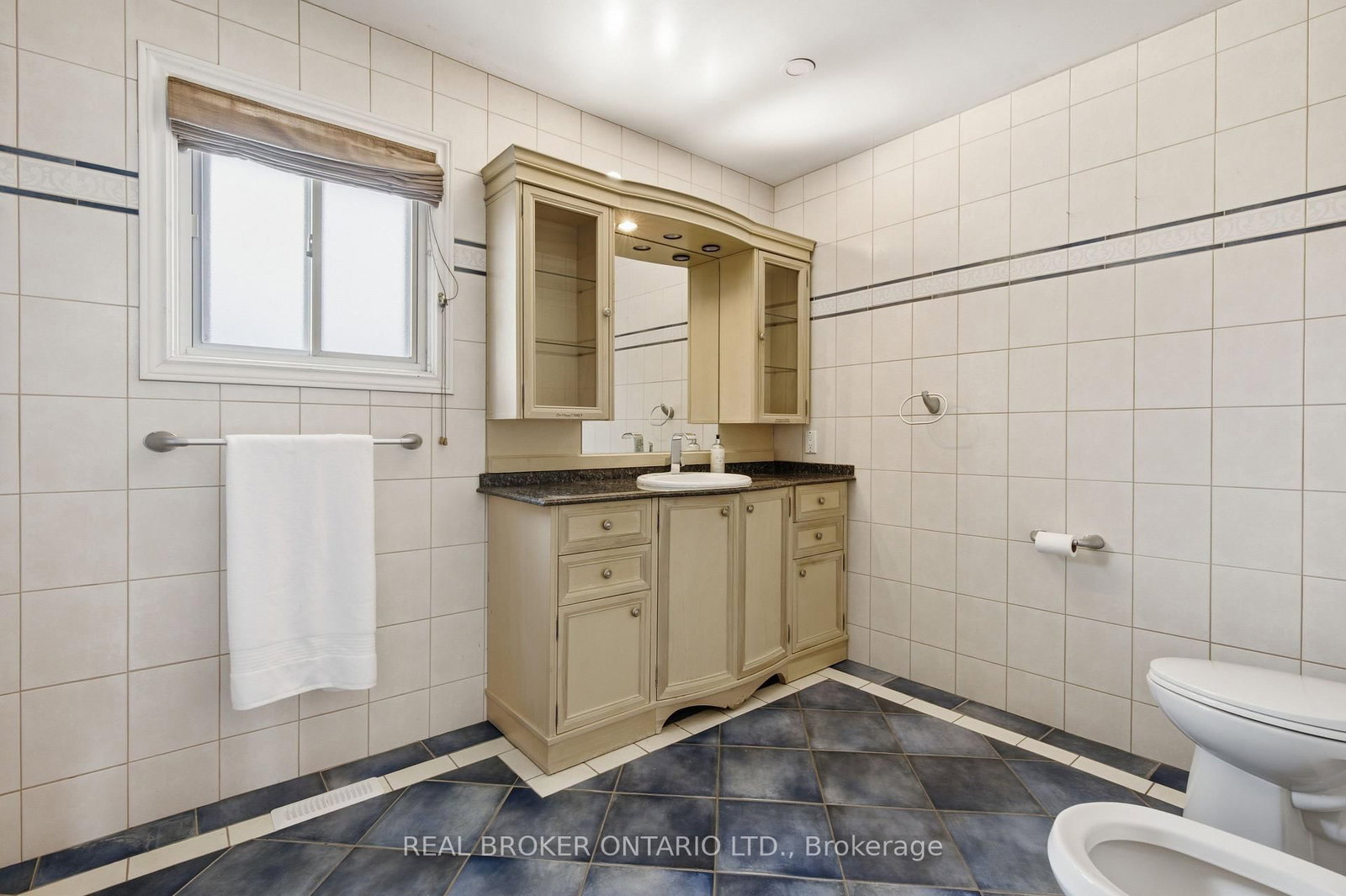 94 Roxana Avenue • Vaughan, ON photo 23