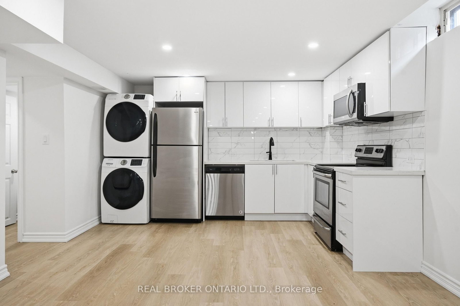 94 Roxana Avenue • Vaughan, ON photo 36