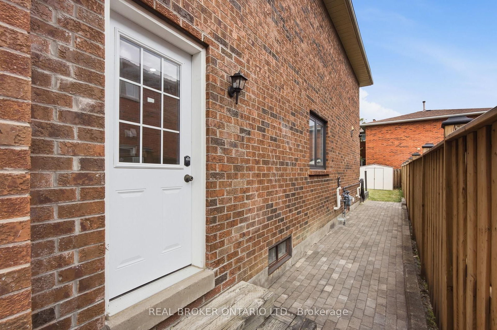 94 Roxana Avenue • Vaughan, ON photo 43
