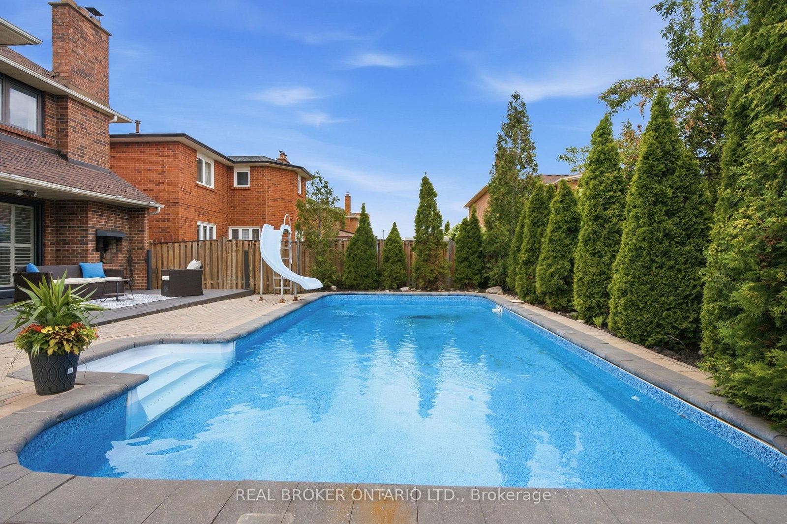 94 Roxana Avenue • Vaughan, ON photo 47