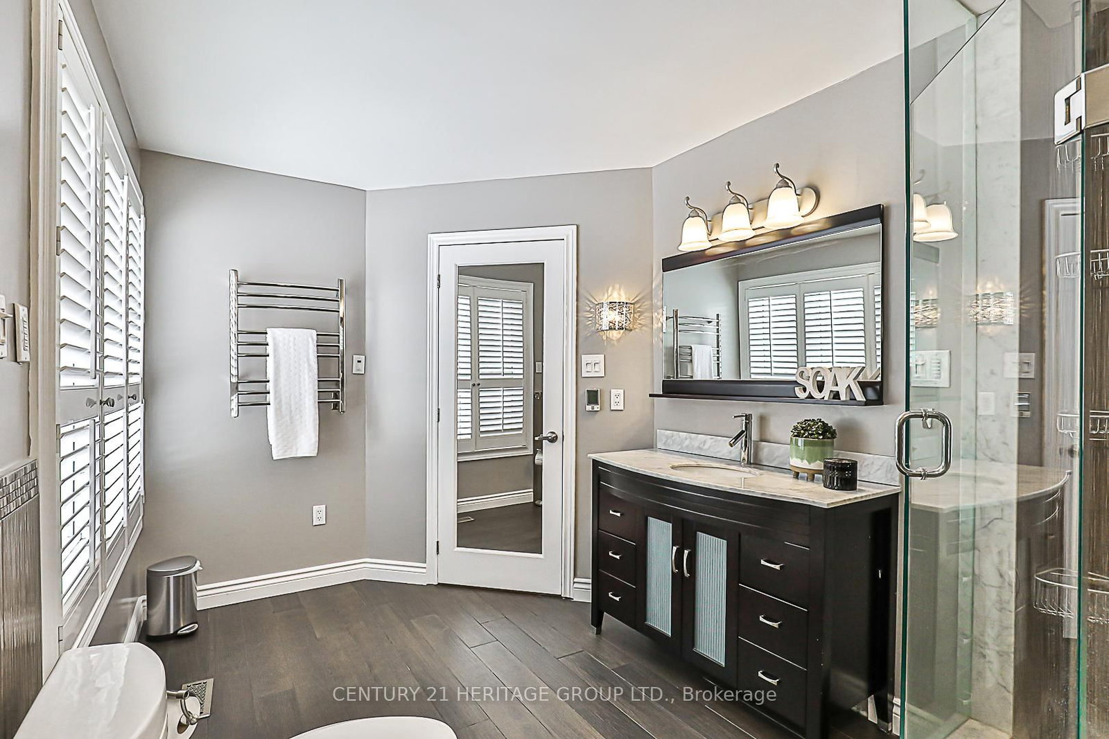 310 Chambers Crescent • Newmarket, ON photo 16