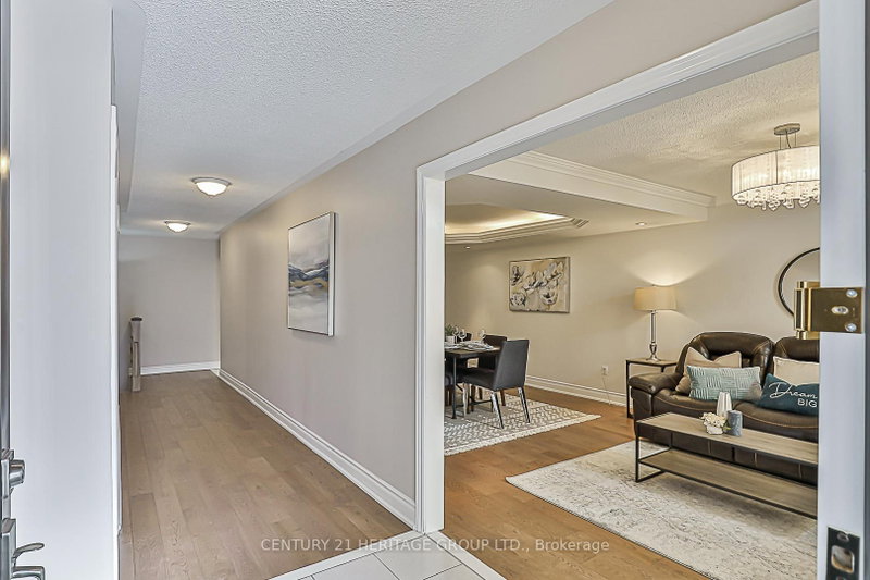 310 Chambers Crescent