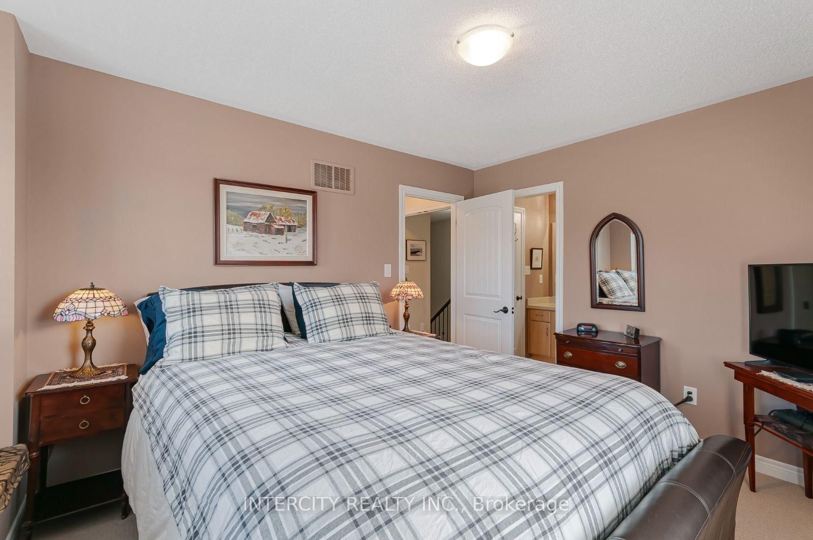 1359 Dallman Street • Innisfil, ON photo 23