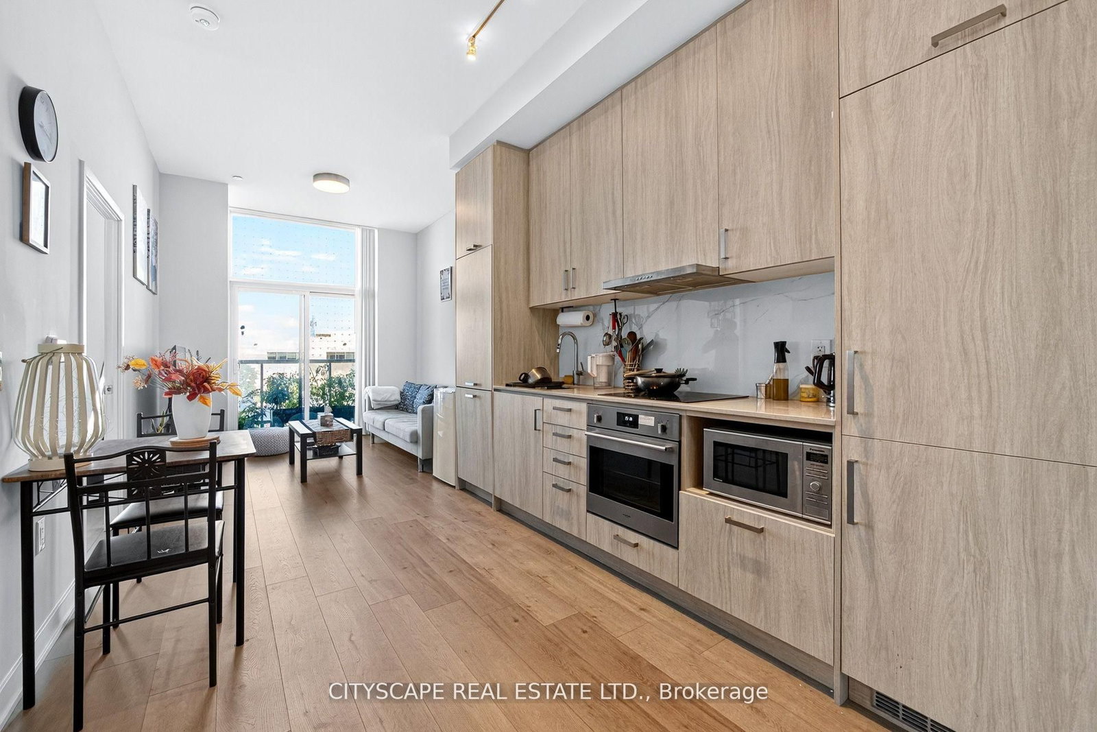 60 Honeycrisp Crescent • #210 • Vaughan, ON photo 13