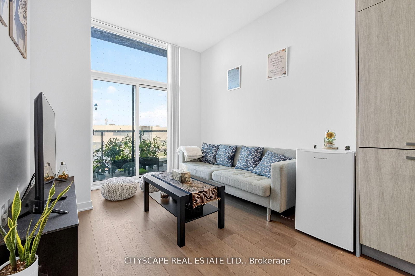 60 Honeycrisp Crescent • #210 • Vaughan, ON photo 19