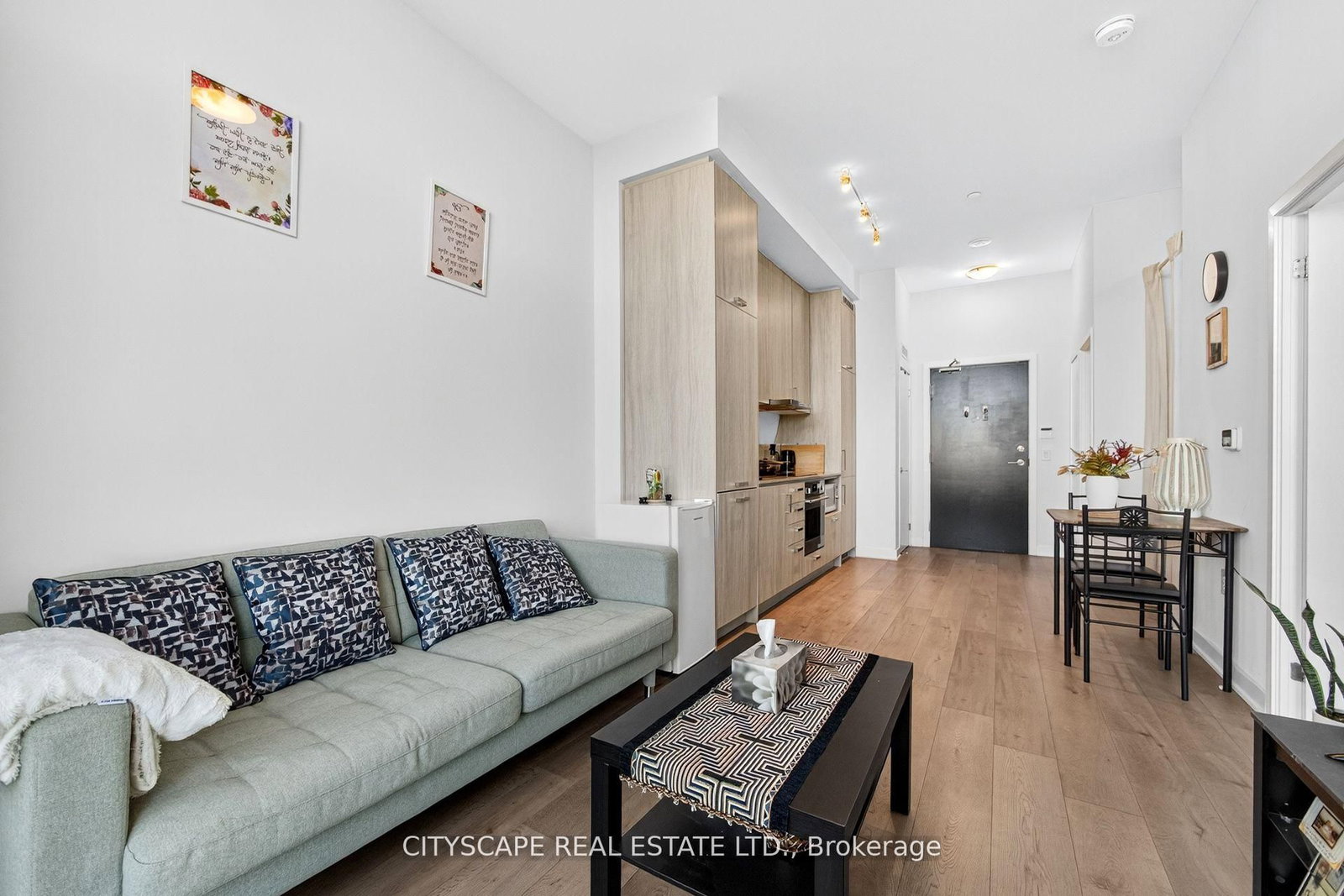 60 Honeycrisp Crescent • #210 • Vaughan, ON photo 23
