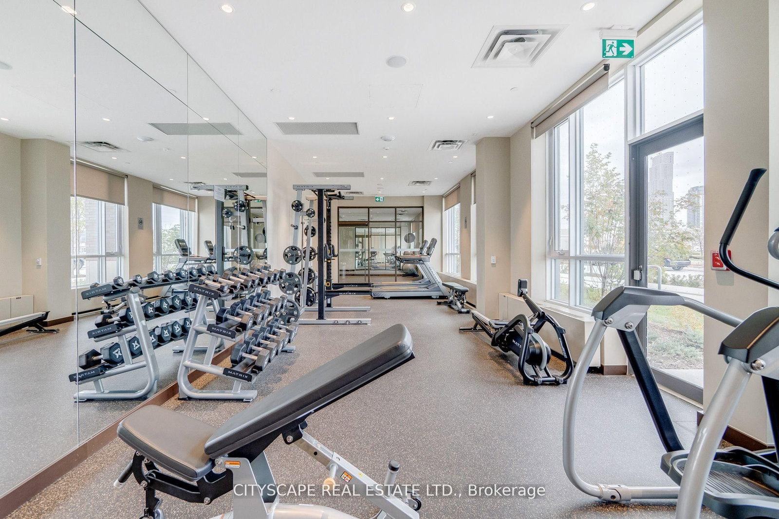 60 Honeycrisp Crescent • #210 • Vaughan, ON photo 39