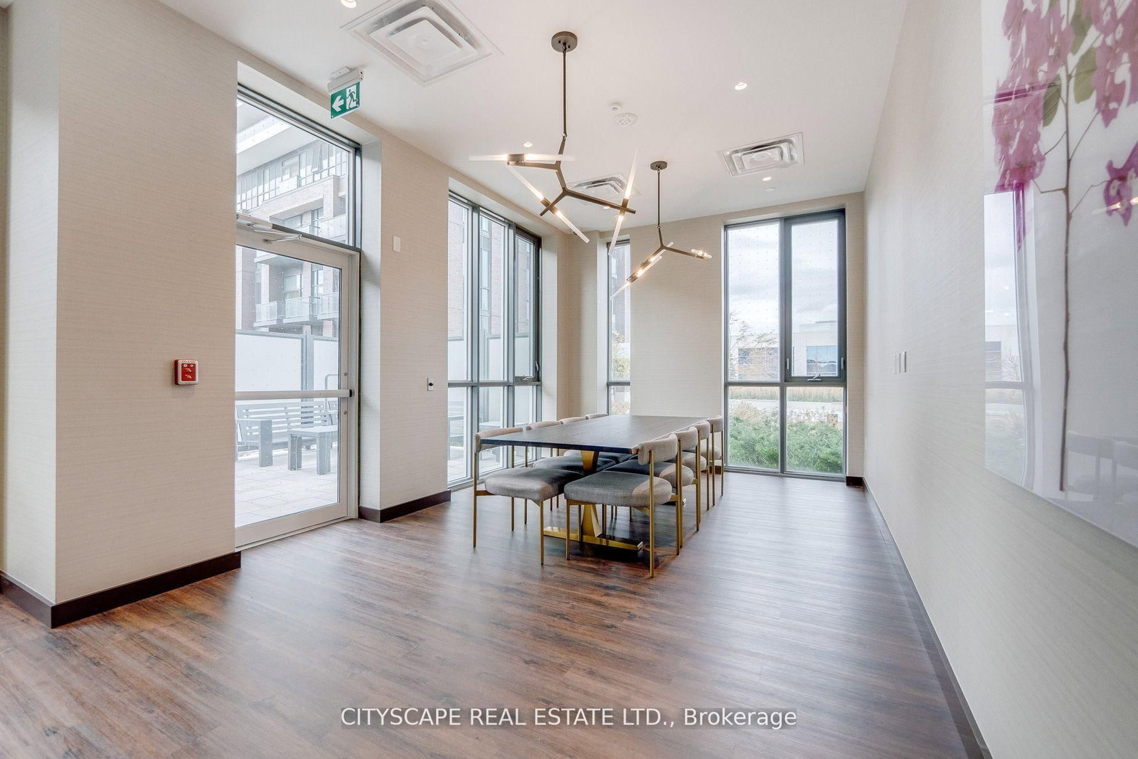 60 Honeycrisp Crescent • #210 • Vaughan, ON photo 43