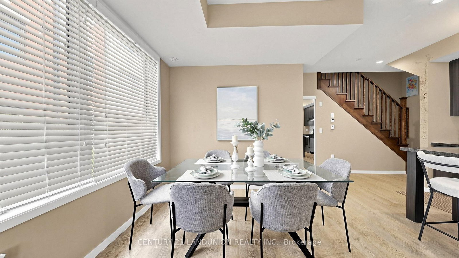600 Alex Gardner Circle • #107 • Aurora, ON photo 6