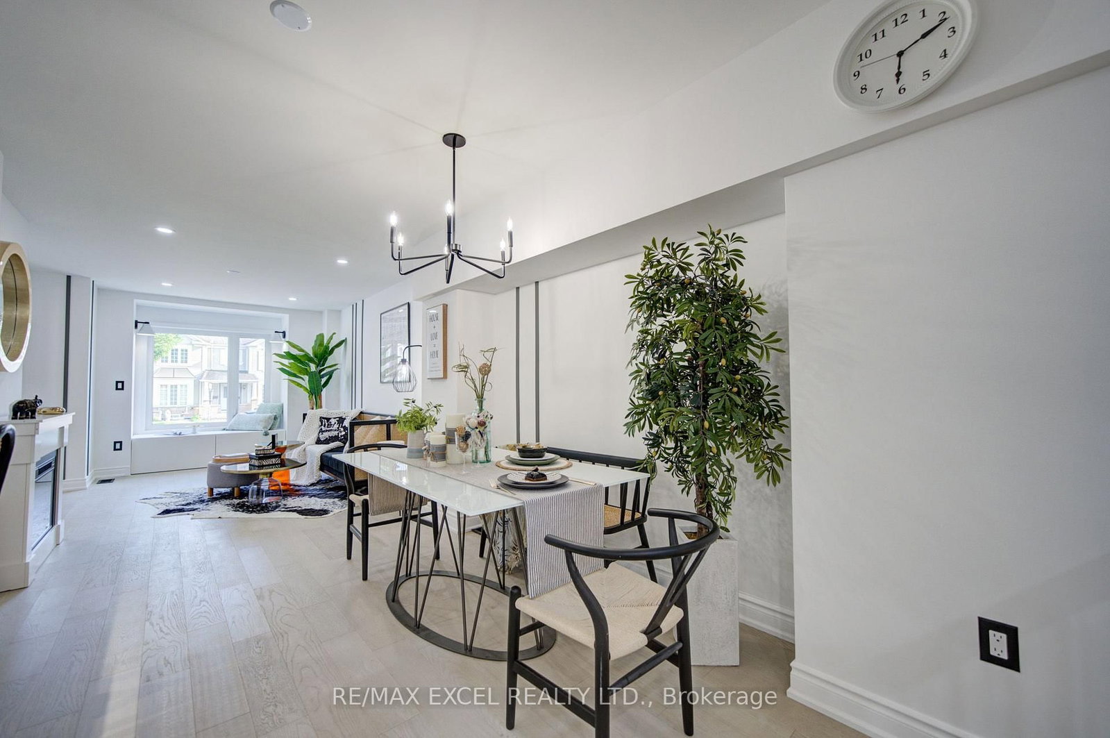 454 Bur Oak Avenue • Markham, ON photo 12