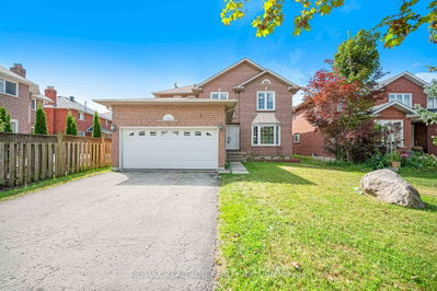 37 Dumaurier Crescent