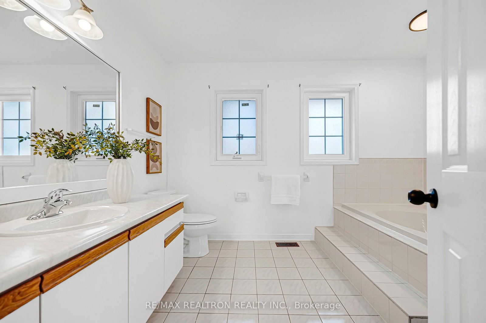 37 Dumaurier Crescent • Richmond Hill, ON photo 40