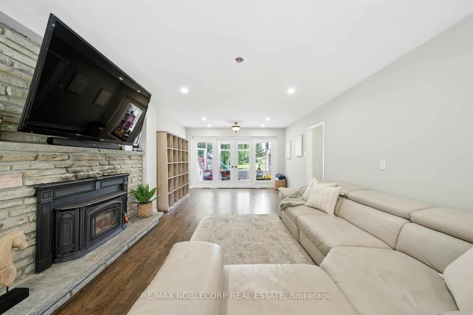 2037 15th Side Road • New Tecumseth, ON photo 13