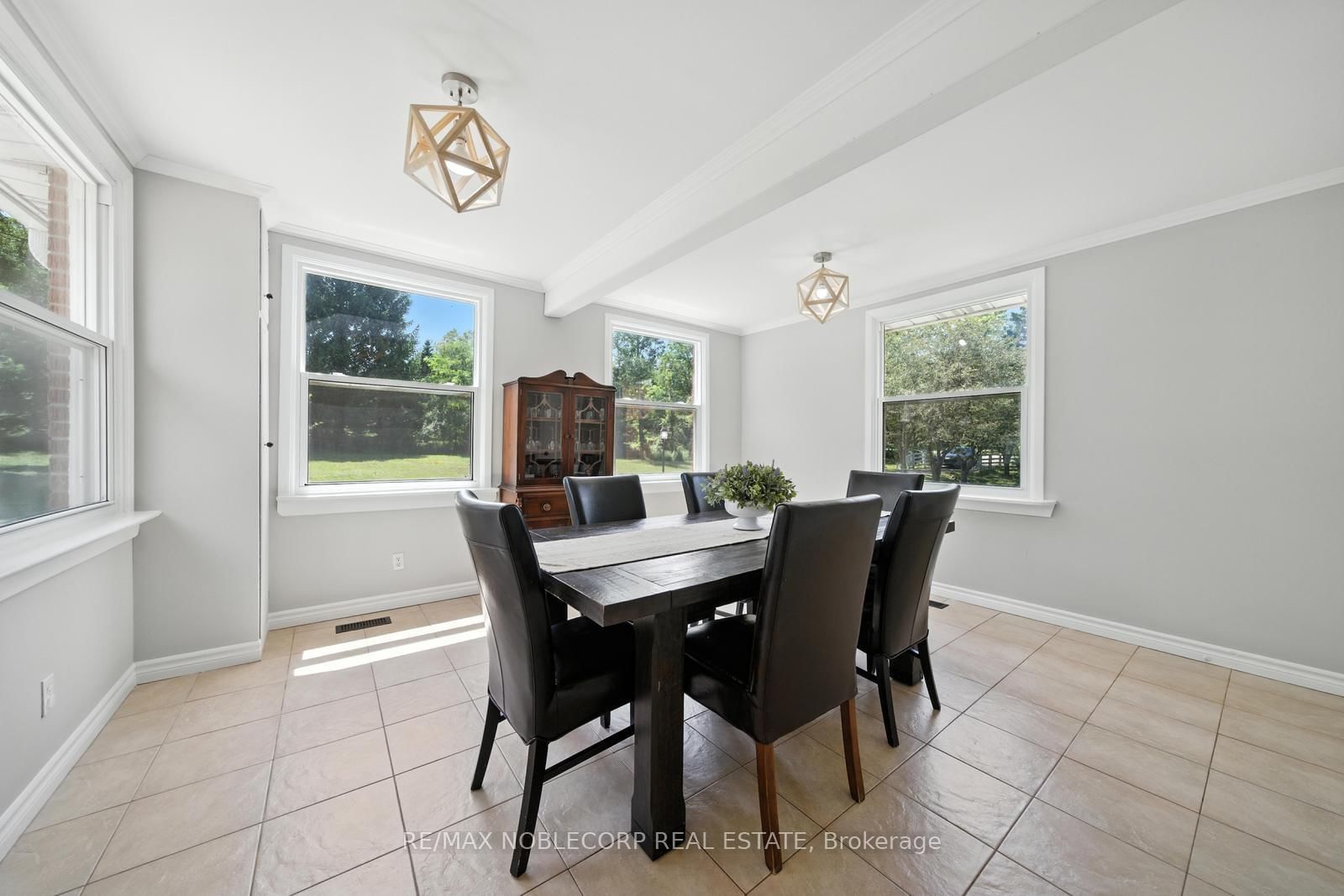 2037 15th Side Road • New Tecumseth, ON photo 21