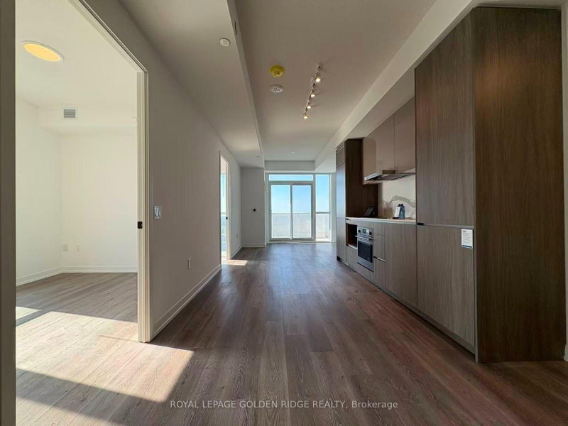 2510 - 28 Interchange Way