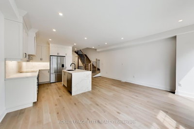 11 Dennison Street S • King, ON photo 9