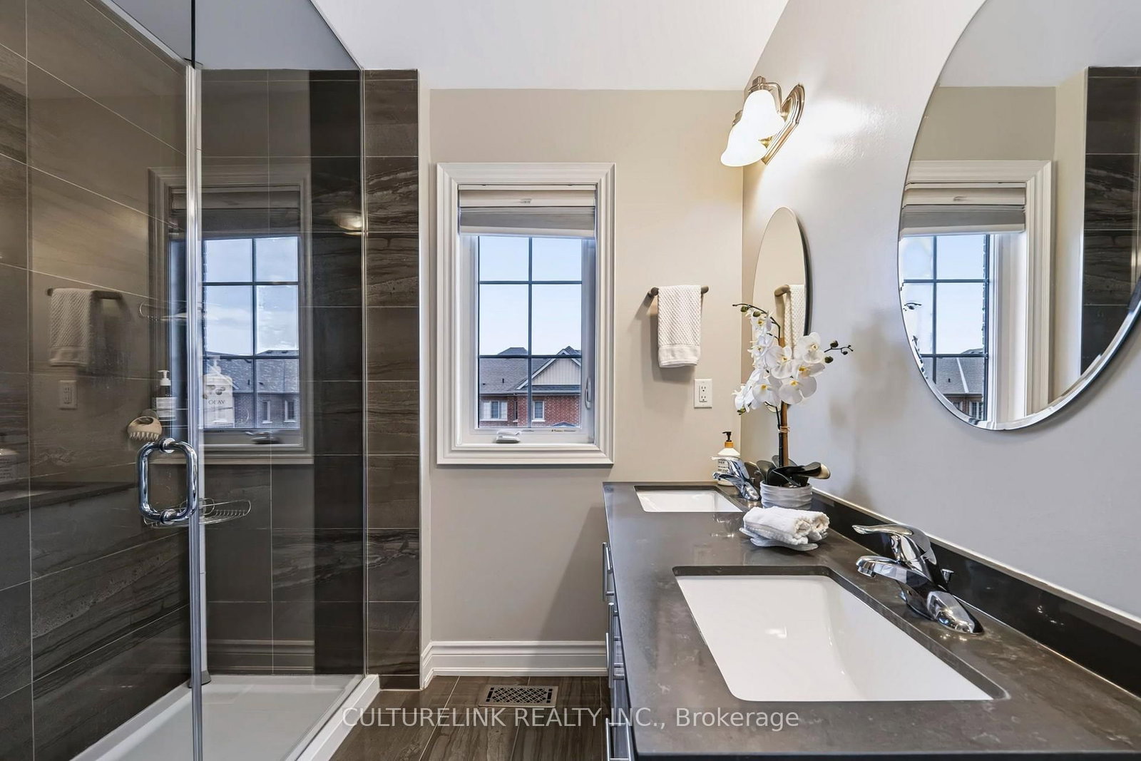 89 Sharonview Crescent • East Gwillimbury, ON photo 14