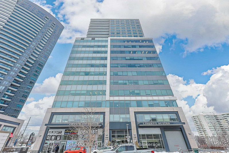 7191 Yonge St photo 2