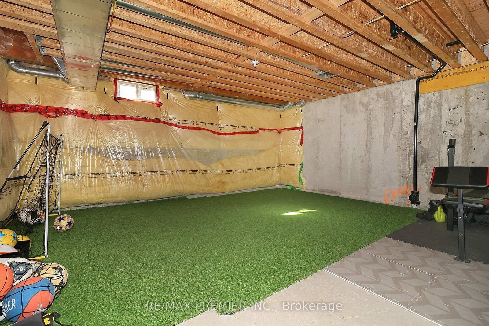 39 Caliber Court • King, ON photo 17