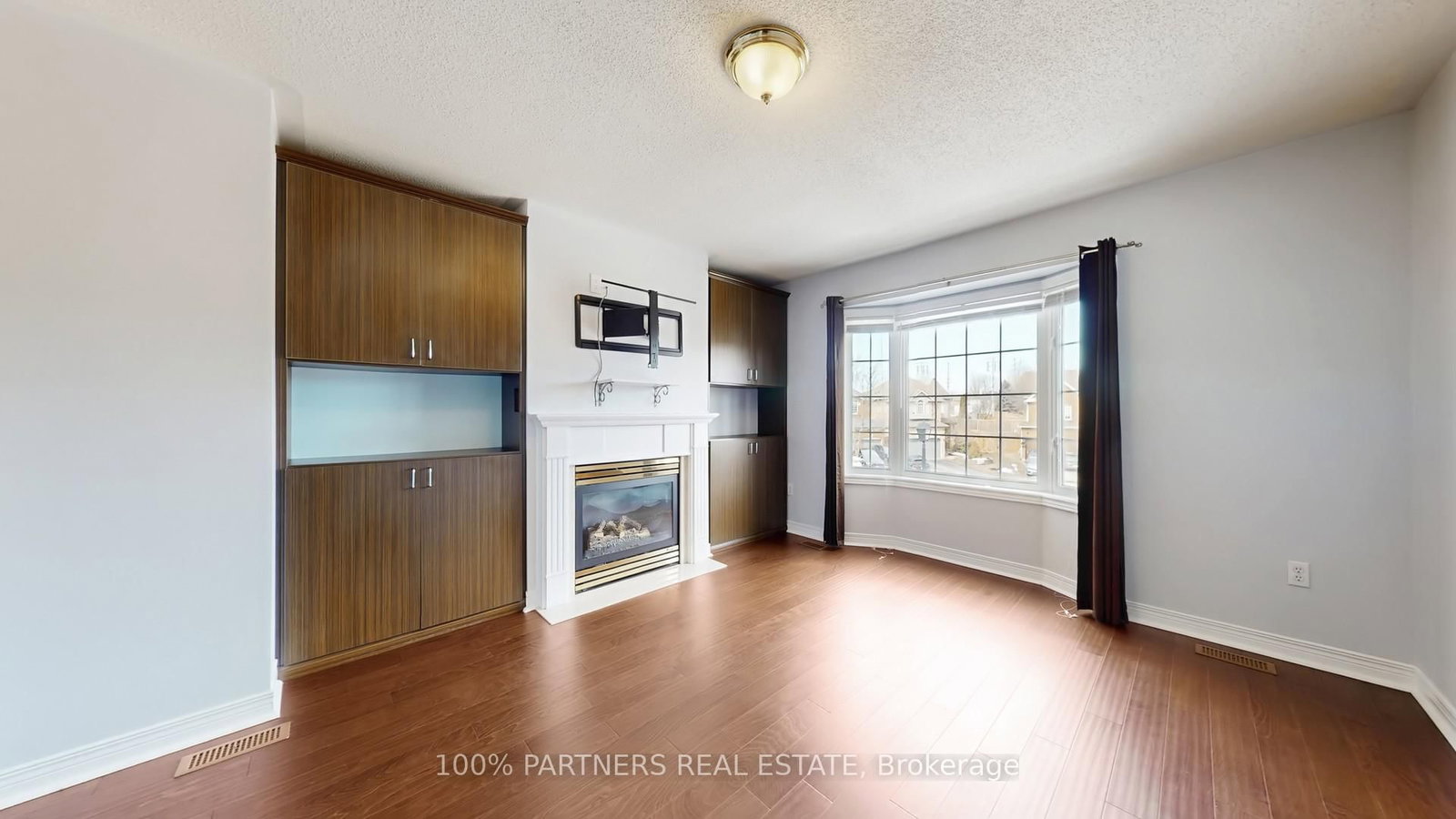 62 Macedonia Court • Newmarket, ON photo 17