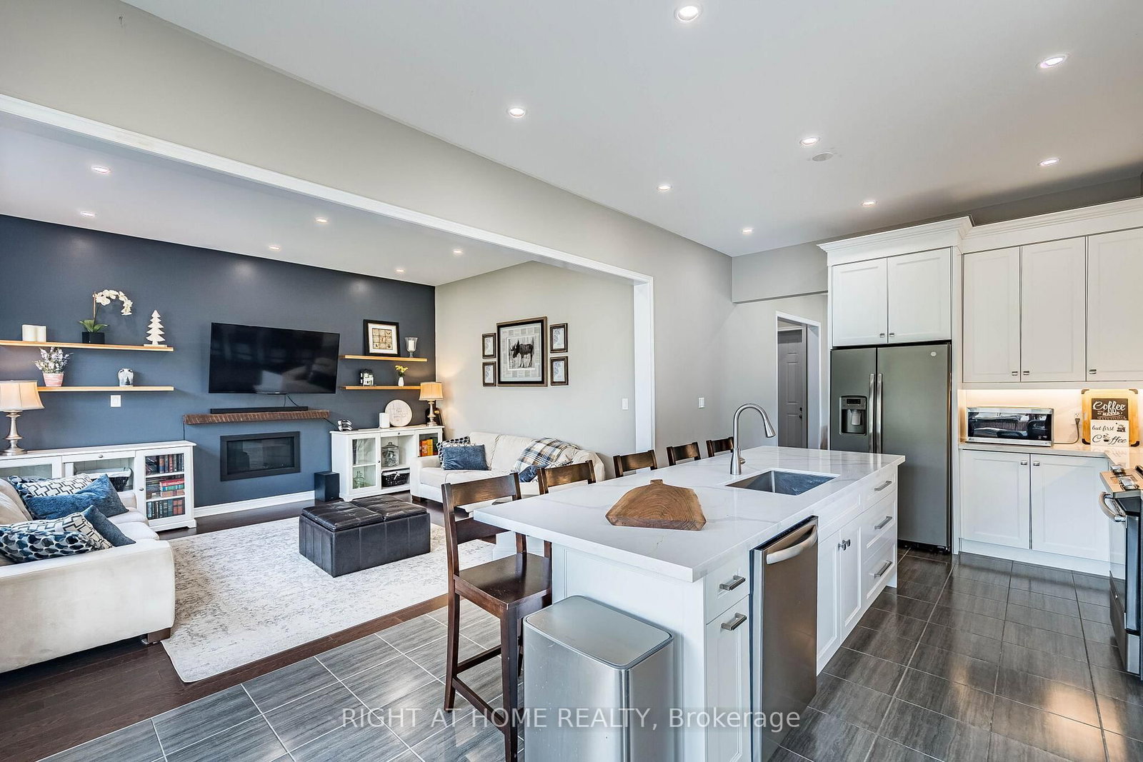 2 Cottonwood Hollow Court • Aurora, ON photo 15