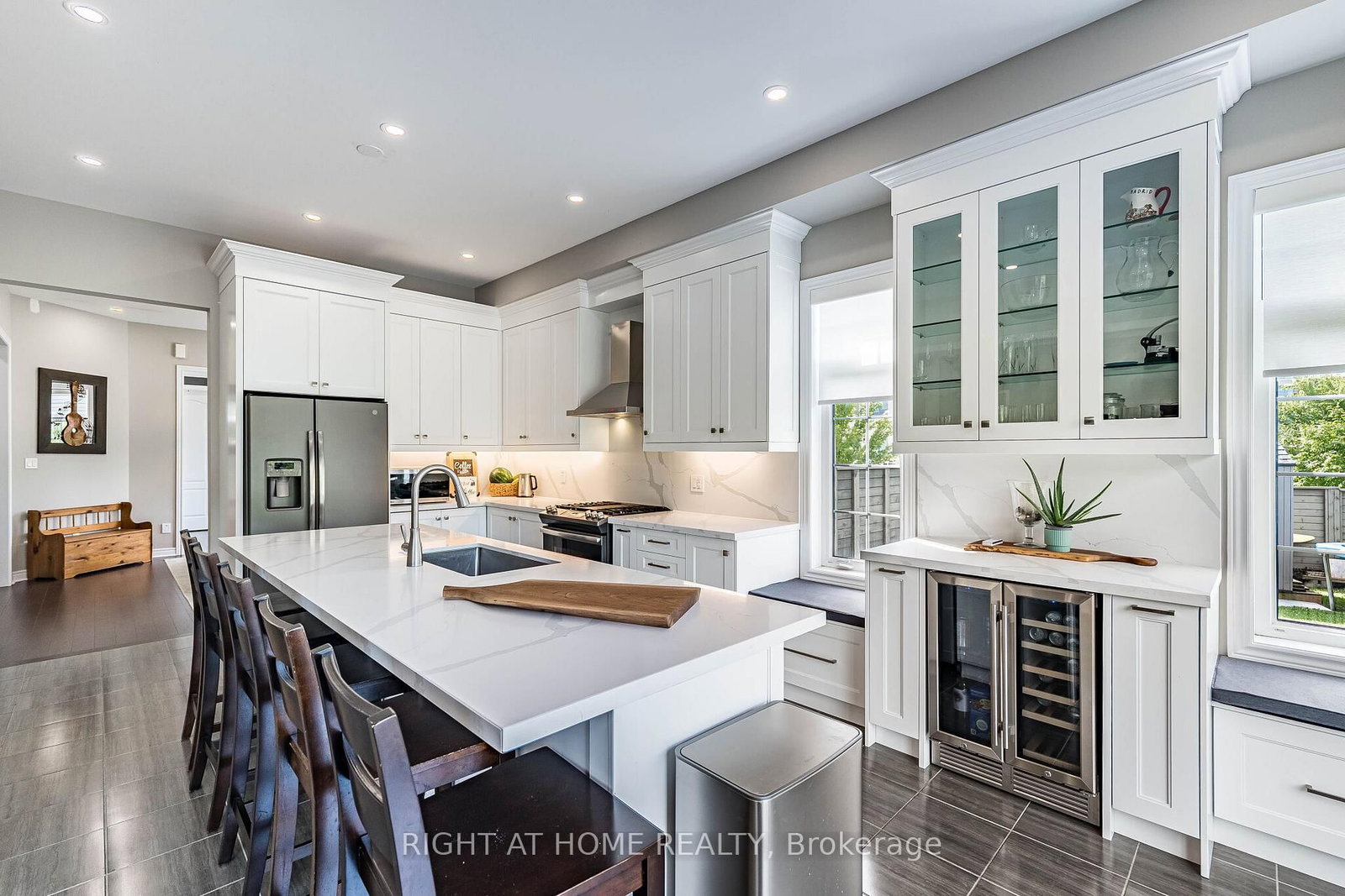 2 Cottonwood Hollow Court • Aurora, ON photo 17