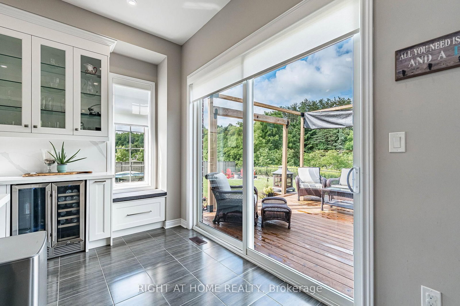 2 Cottonwood Hollow Court • Aurora, ON photo 22