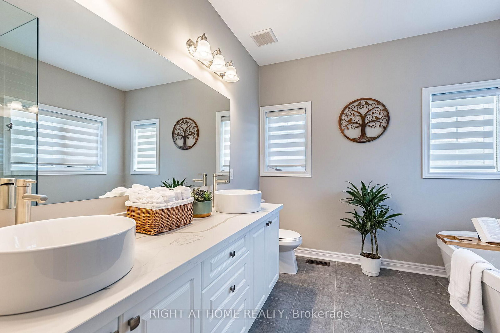 2 Cottonwood Hollow Court • Aurora, ON photo 36