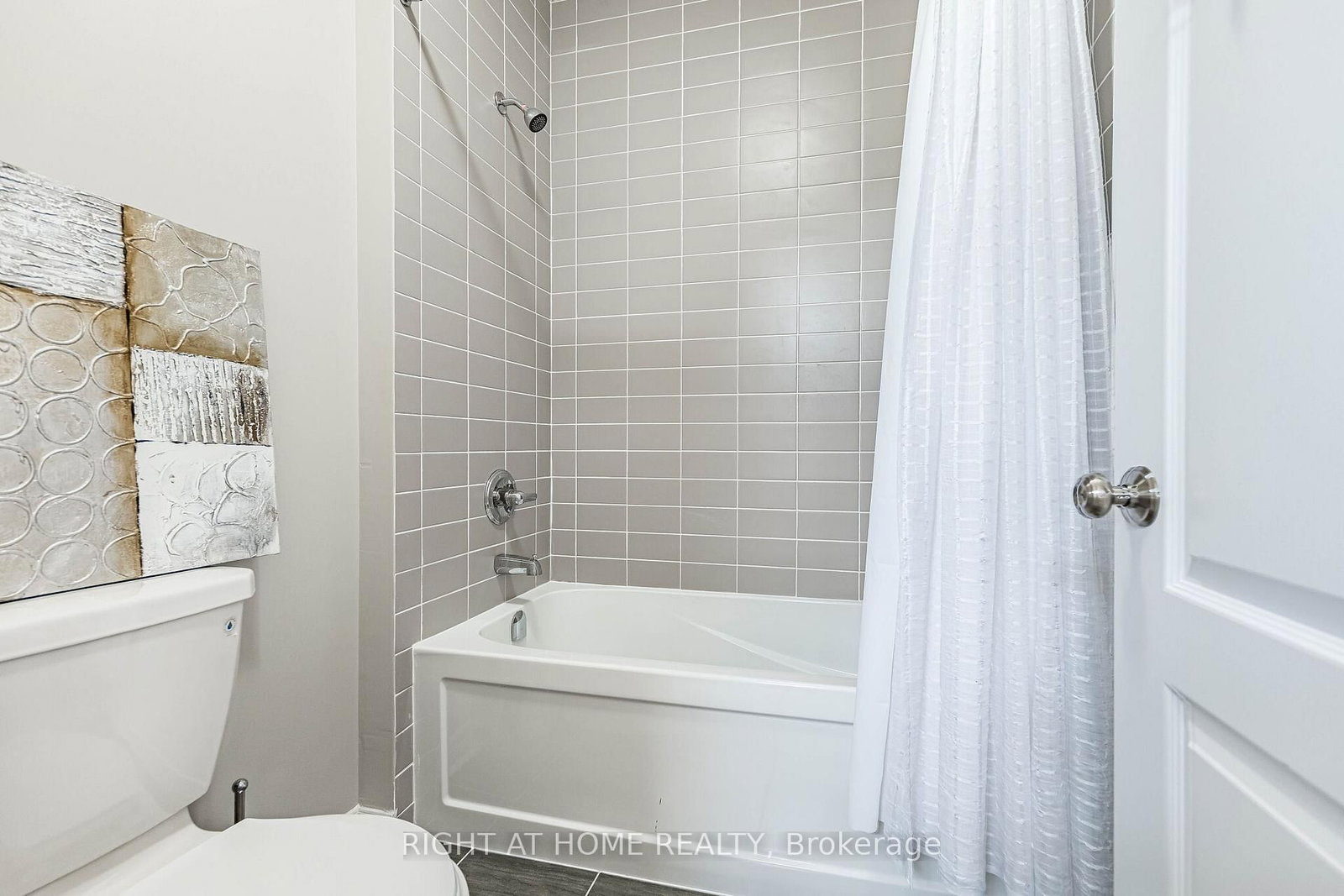 2 Cottonwood Hollow Court • Aurora, ON photo 44