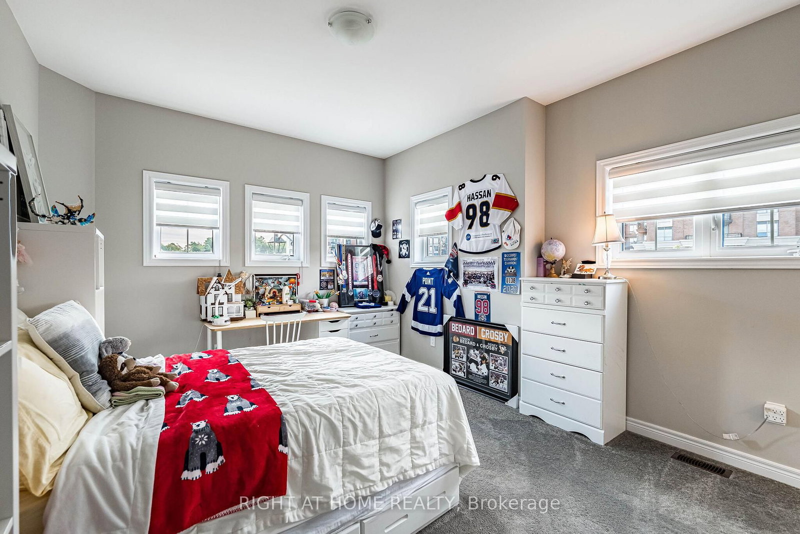 2 Cottonwood Hollow Court • Aurora, ON photo 45