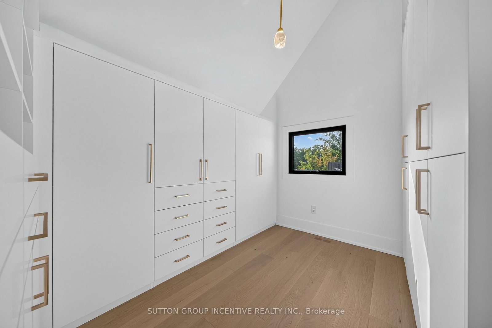 1619 Houston Avenue • Innisfil, ON photo 28
