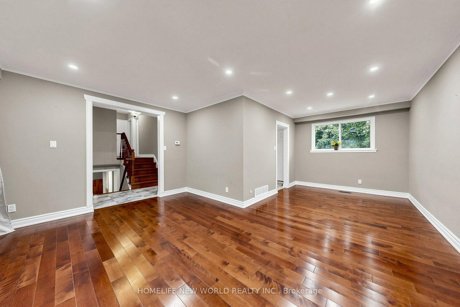 6 Valleycrest Avenue • Markham, ON photo 11