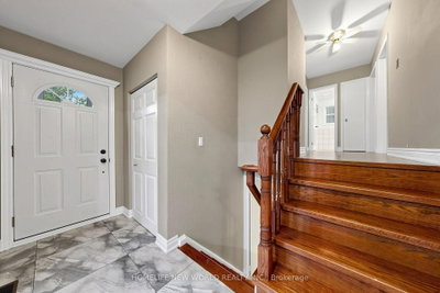 6 Valleycrest Avenue • Markham, ON photo 6
