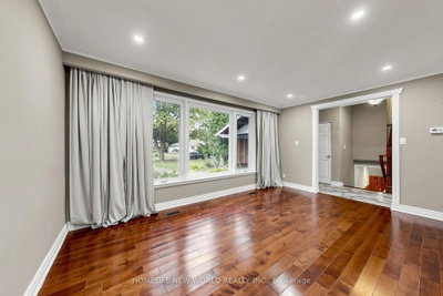 6 Valleycrest Avenue • Markham, ON photo 8