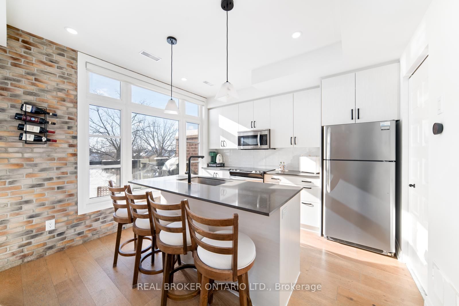 8167 Kipling Avenue • #48 • Vaughan, ON photo 11