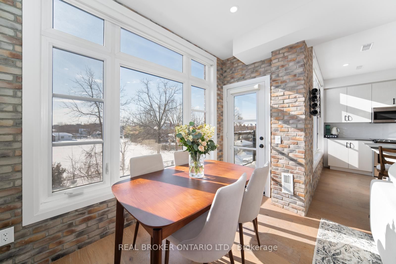 8167 Kipling Avenue • #48 • Vaughan, ON photo 9