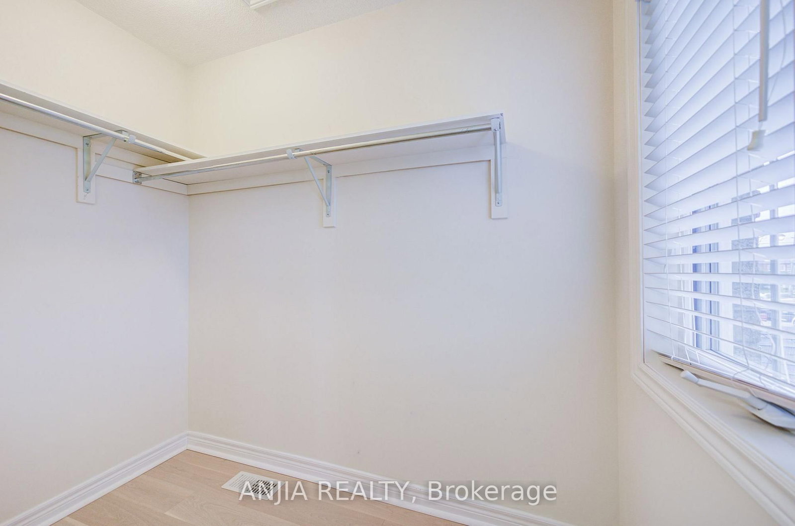 2406 Bur Oak Avenue • Markham, ON photo 26