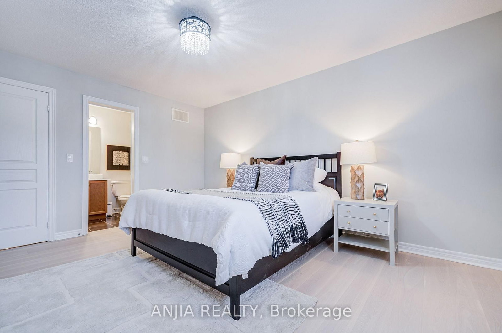2406 Bur Oak Avenue • Markham, ON photo 29