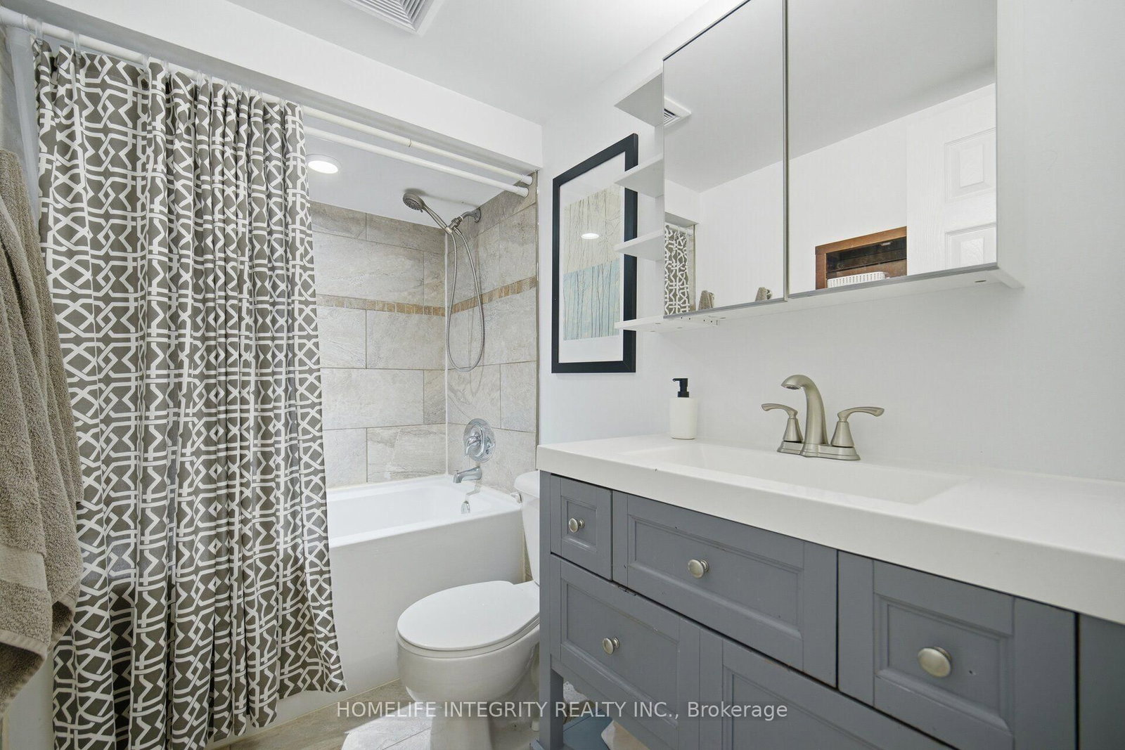 52 Stewart Avenue • New Tecumseth, ON photo 32