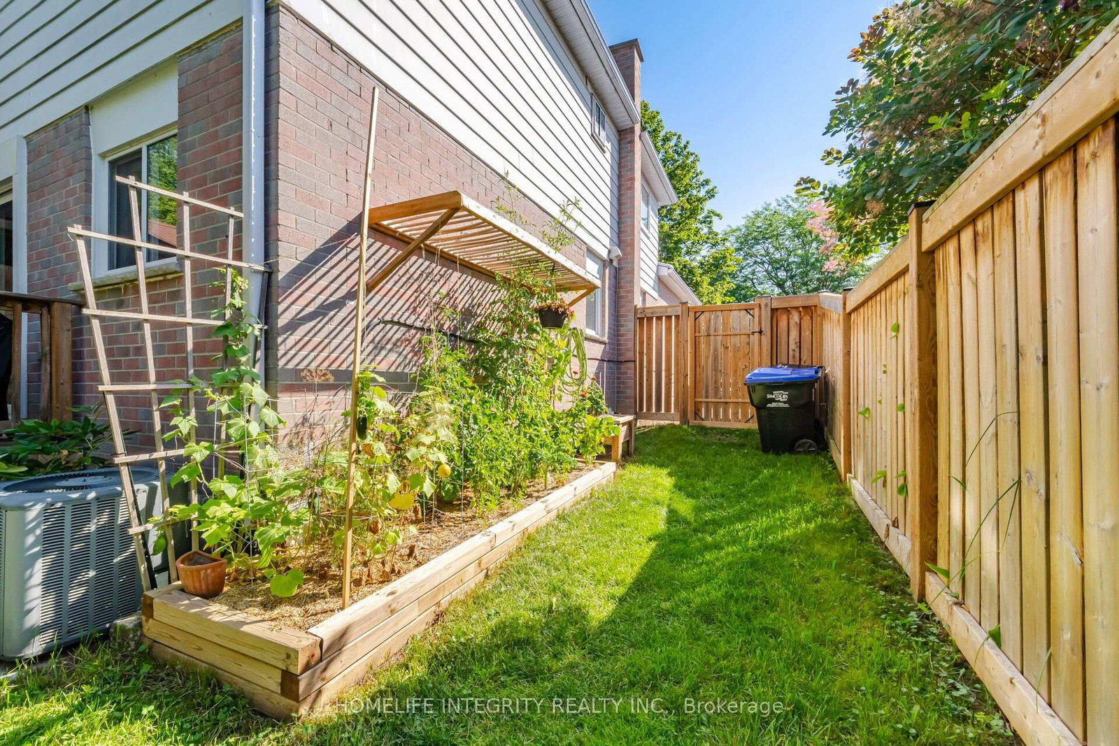 52 Stewart Avenue • New Tecumseth, ON photo 50