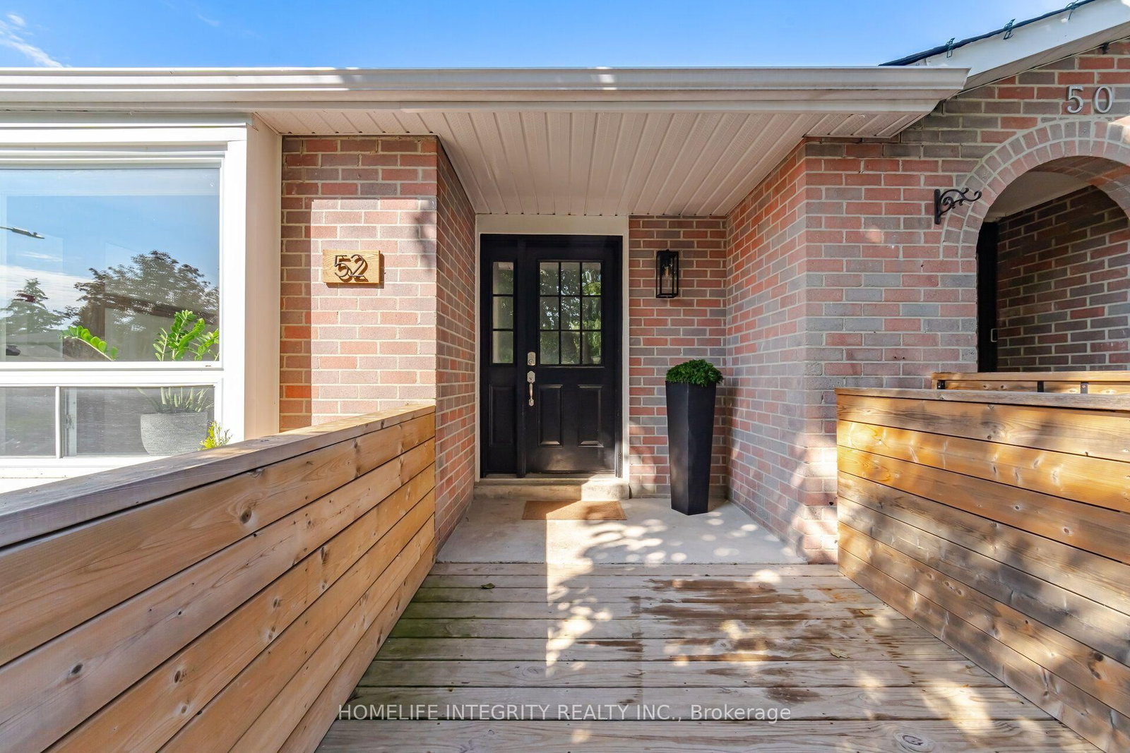 52 Stewart Avenue • New Tecumseth, ON photo 6