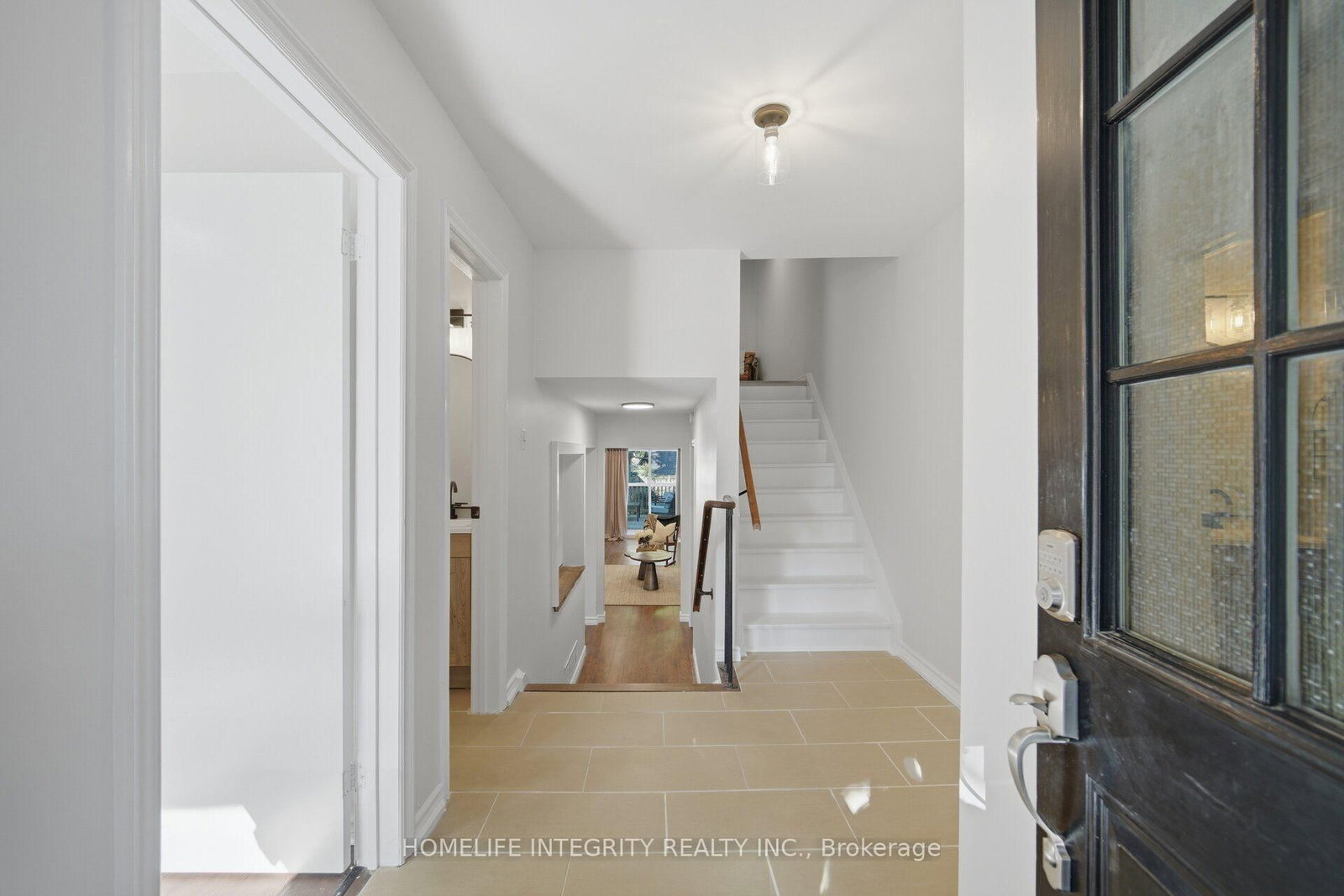 52 Stewart Avenue • New Tecumseth, ON photo 8
