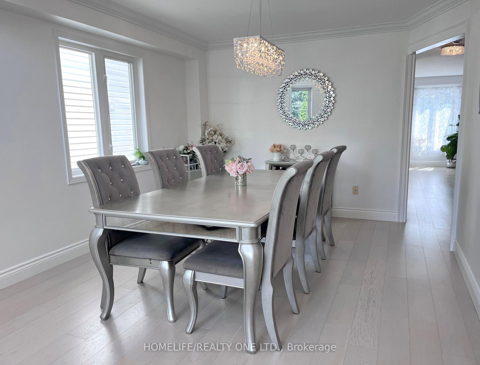 27 Glasgow Crescent • Georgina, ON photo 9