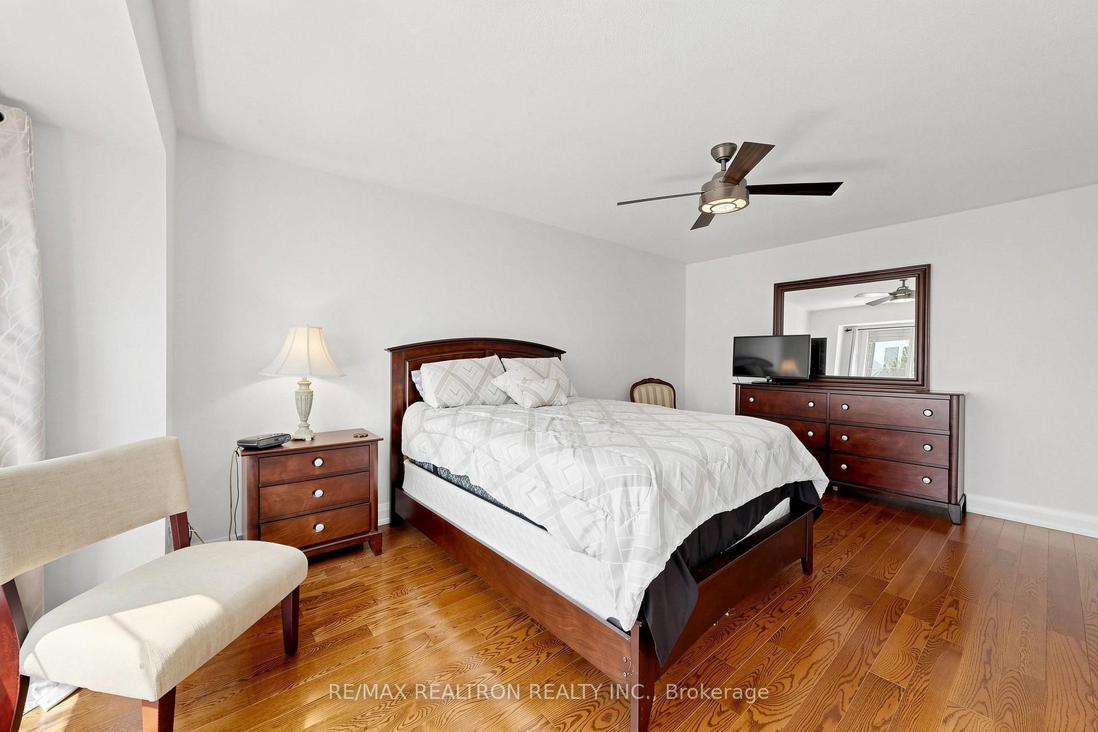 8A Casa Grande Street • Richmond Hill, ON photo 35